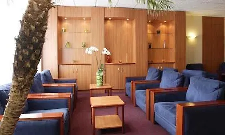 Ibis Styles Centre Gare Hotel 3*