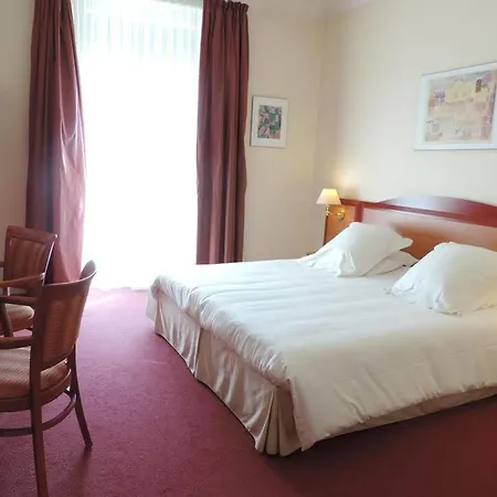Ibis Styles Centre Gare Hotel 3*